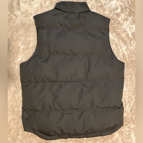 St. John’s Bay Puffy Vest Size Medium - Picture 2 of 5